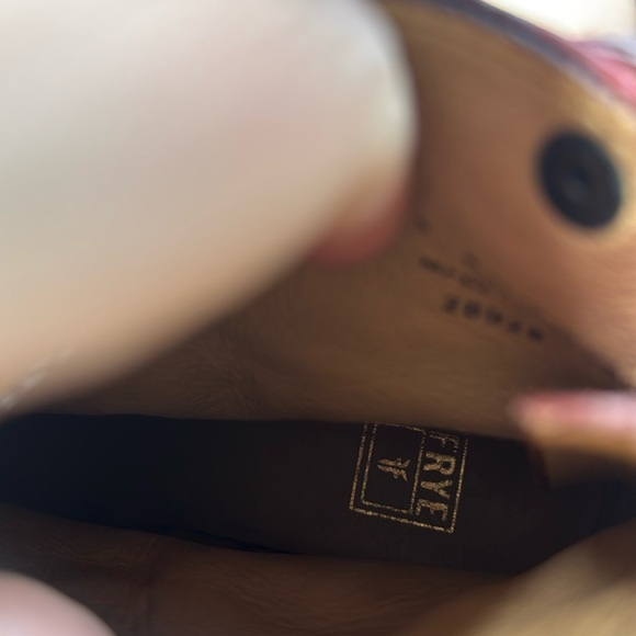 Frye Jackie heeled short boots size 8 - Picture 3 of 8